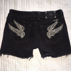 Miss Me Shorts 🖤